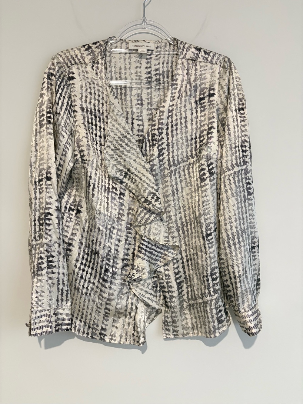 Coldwater Creek Satin Elegant Textured Ruffled Blouse Shirt Top grey ivory small